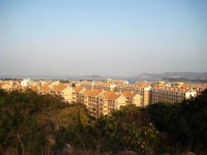 这里是嘉庚 厦大漳州校区 http://www.80-go.com/wp-content/uploads/2011/04/191-300x225.jpg