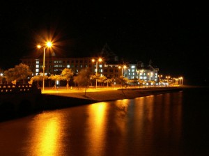 这里是嘉庚 厦大漳州校区 http://www.80-go.com/wp-content/uploads/2011/04/52-300x224.jpg