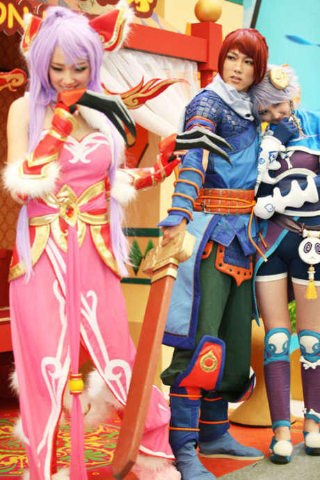 2011 ChinaJoy 美女如云 http://www.80-go.com/wp-content/uploads/2011/08/20.jpg