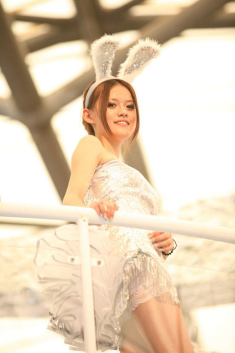 2011 ChinaJoy 美女如云 http://www.80-go.com/wp-content/uploads/2011/08/21.jpg